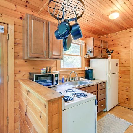 Quaint Blue Ridge Cabin Rental With On-Site Stream! Sparta Exterior foto