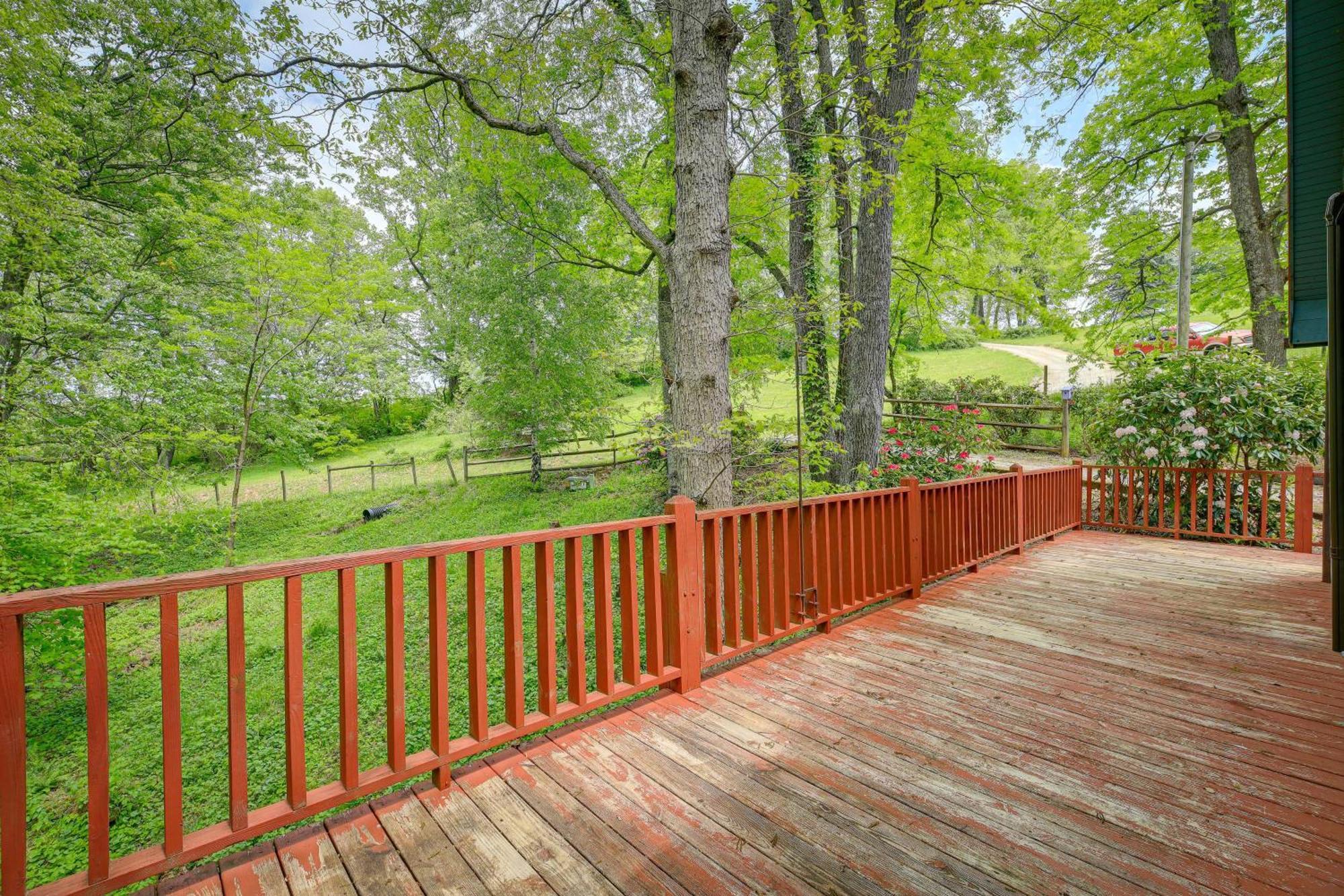 Quaint Blue Ridge Cabin Rental With On-Site Stream! Sparta Exterior foto