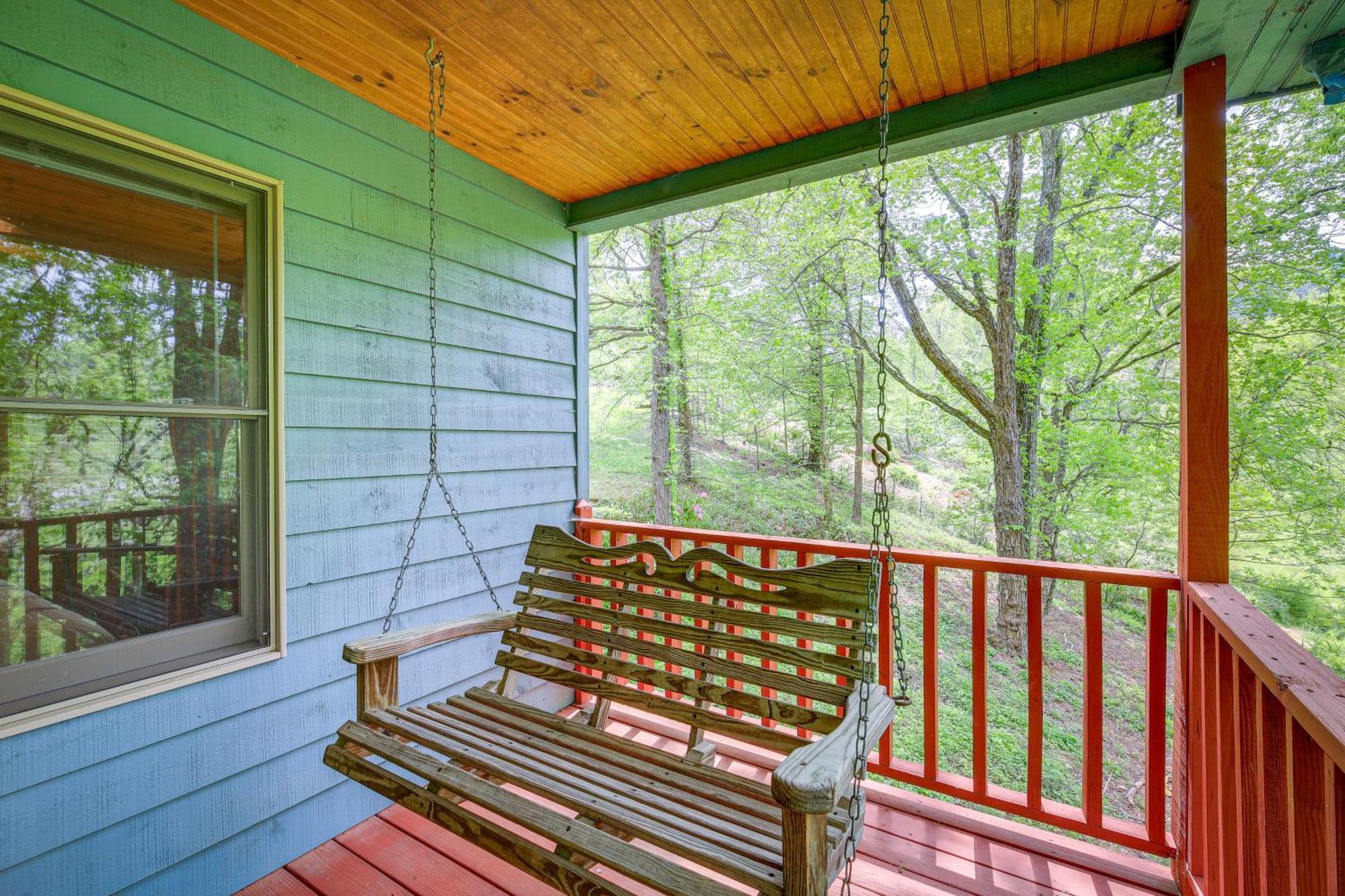 Quaint Blue Ridge Cabin Rental With On-Site Stream! Sparta Exterior foto