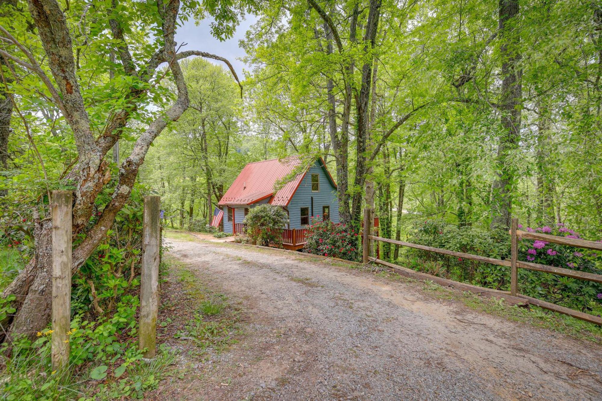 Quaint Blue Ridge Cabin Rental With On-Site Stream! Sparta Exterior foto